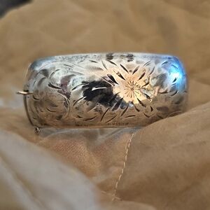 Ladye Fayre Vintage Wide Sterling Sliver Hinged Bracelet